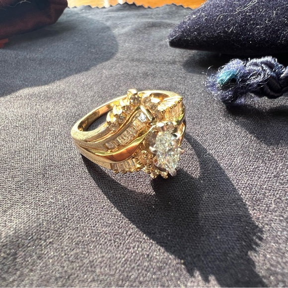 VINTAGE 14k DIAMOND RING - Picture 4 of 6